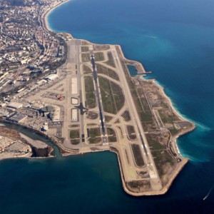 Des fonds en lice pour les privatisations des aéroports de Lyon et Nice