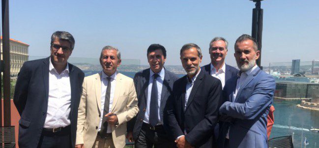 De gauche à droite : Marc Brière (Arkéa), Didier Parakian (investisseur du fonds), Pierre Grand-Dufay (Tertium), Stéphane Assuied (Tertium), Stéphane Bauw (Directeur régional AG2R La Mondiale, investisseur du fonds), Sébastien Didier (CEPAC)