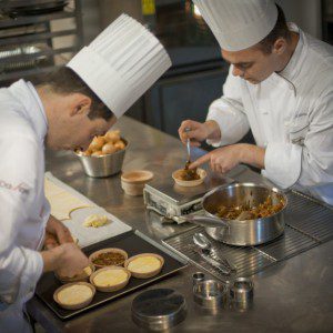 Davigel distribue des plats pour la restautation hors foyer ainsi que des glaces, comme La Laitière
